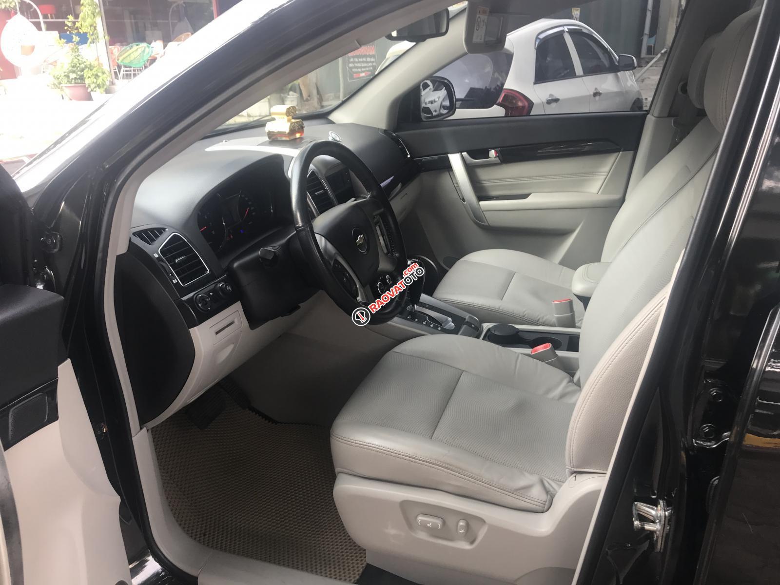 Bán Chevrolet Captiva LTZ năm 2014, màu đen-6