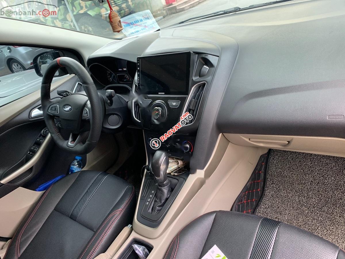 Bán ô tô Ford Focus Trend 2017, màu đen-0