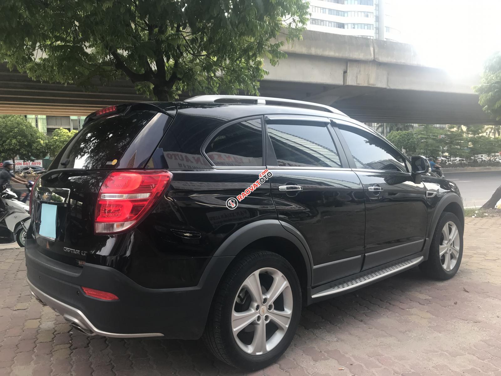 Bán Chevrolet Captiva LTZ năm 2014, màu đen-9