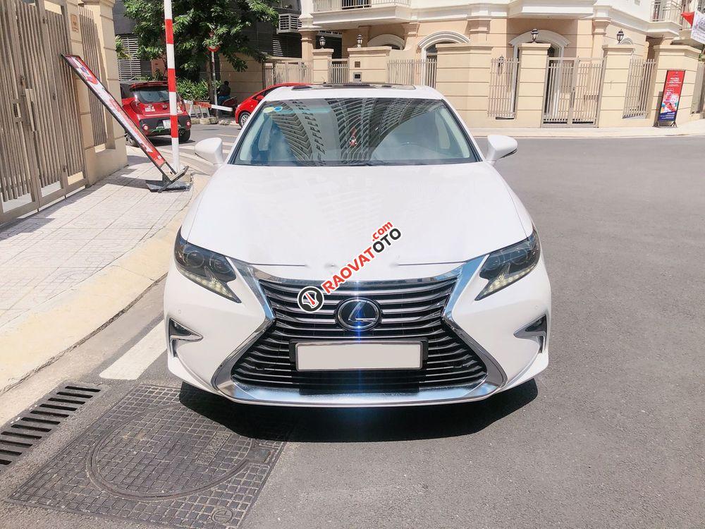 Cần bán Lexus ES đời 2017, màu trắng, xe nhập chính chủ-4
