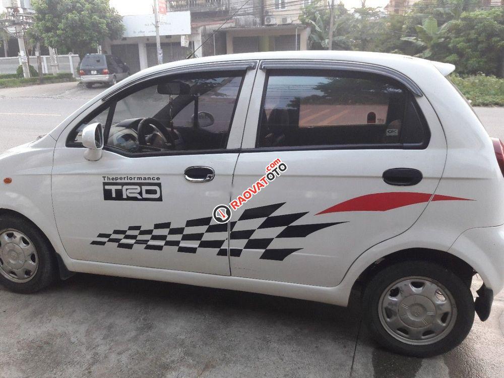 Bán Chevrolet Spark AT 2005, màu trắng, giá 88tr-4