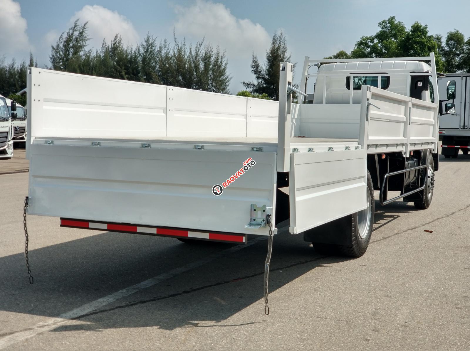Dòng xe tải Fuso Canter FI thùng dài 6.9m-3