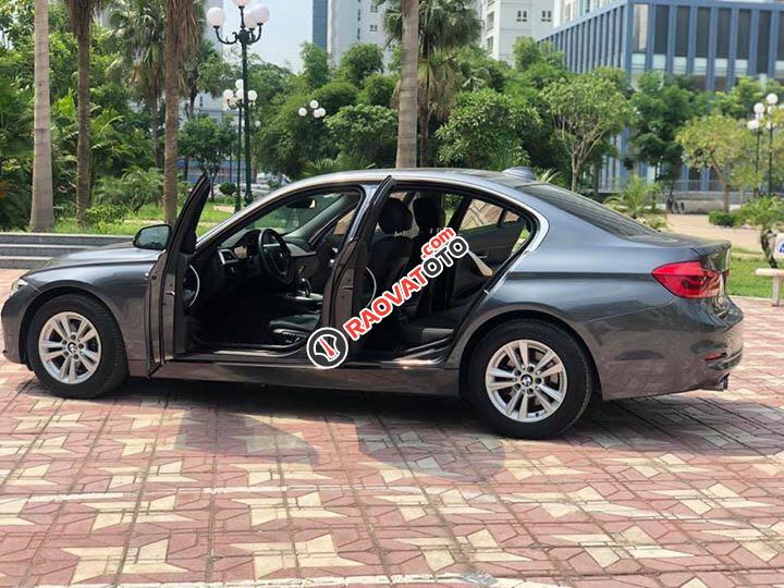 Bán gấp BMW 320i sx 2016, ĐKLĐ 2017, biển HN, siêu đẹp-4