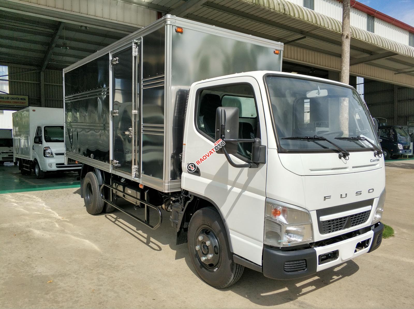 Bán xe tải Mitsubishi Fuso 4.99 xuất xứ Nhật Bản-9