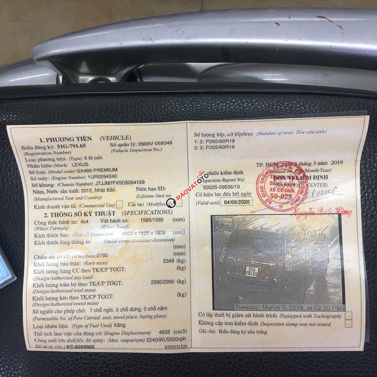 Cần bán Lexus GX năm 2013, màu đen, mới 95%-3