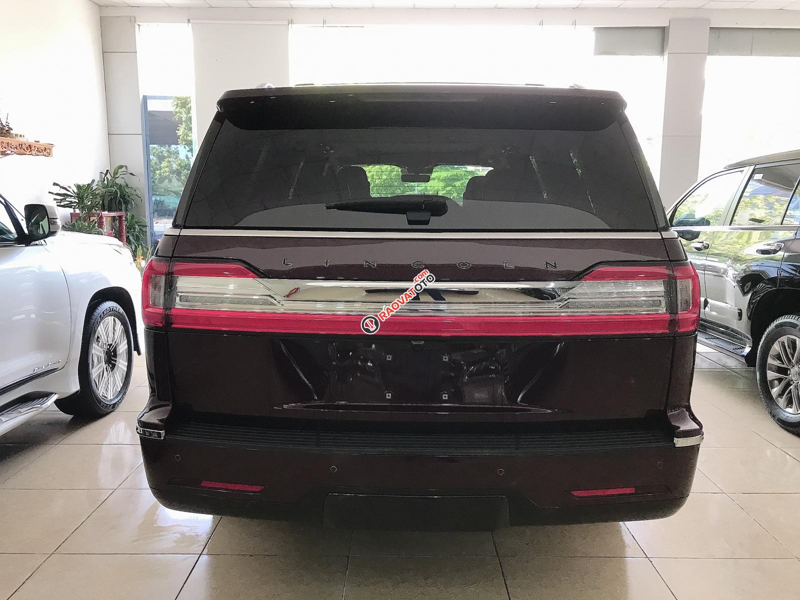 Bán Lincoln Navigator L Black Label sản xuất 2019 màu đỏ mận, xe giao ngay-9