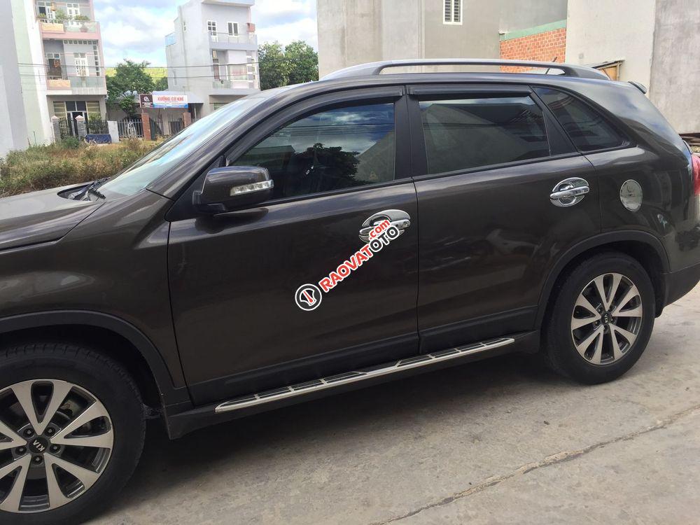 Cần bán gấp Kia Sorento AT đời 2016 số tự động, giá 740tr-0