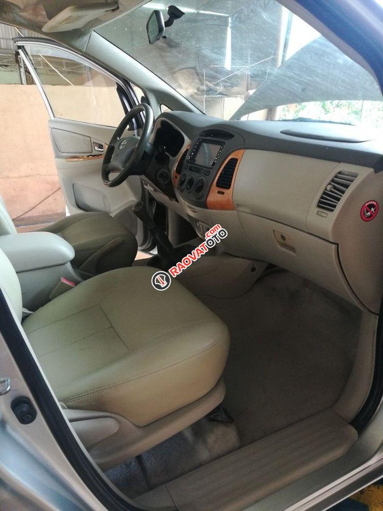 Bán xe Toyota Innova MT sản xuất 2011-3