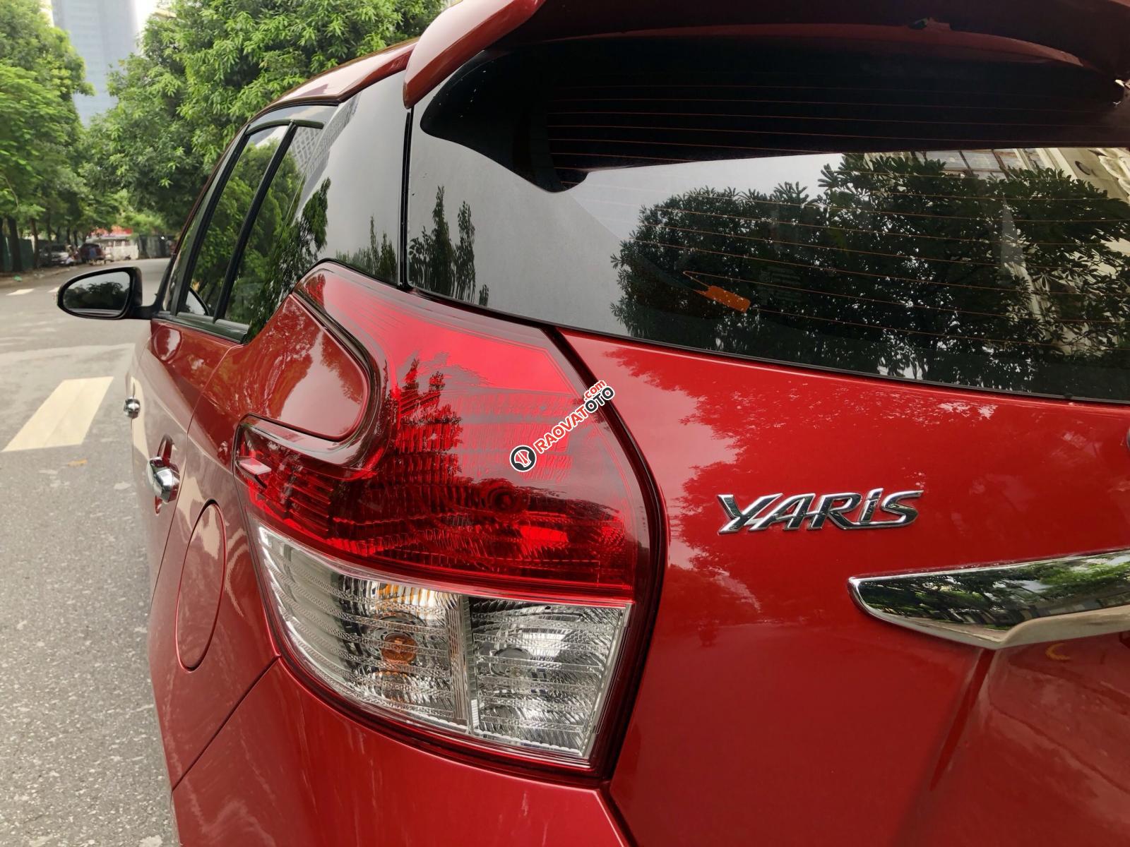 Bán xe lướt nhẹ Toyota Yaris sản xuất 2017, màu đỏ xe gia đình giá tốt 610tr-11