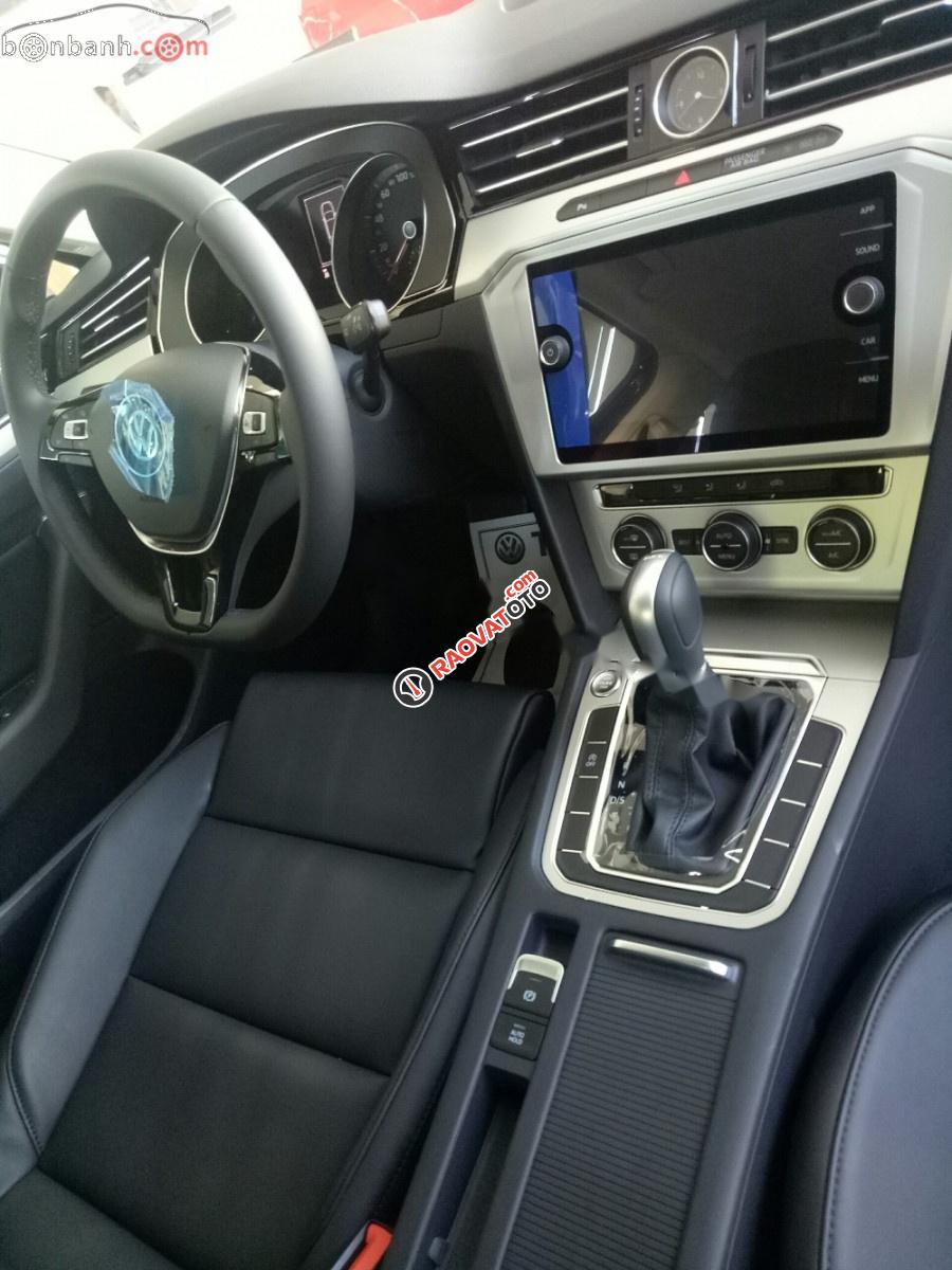 Bán Volkswagen Passat Bluemotion SX 2019, màu xanh lam, nhập khẩu nguyên chiếc-4