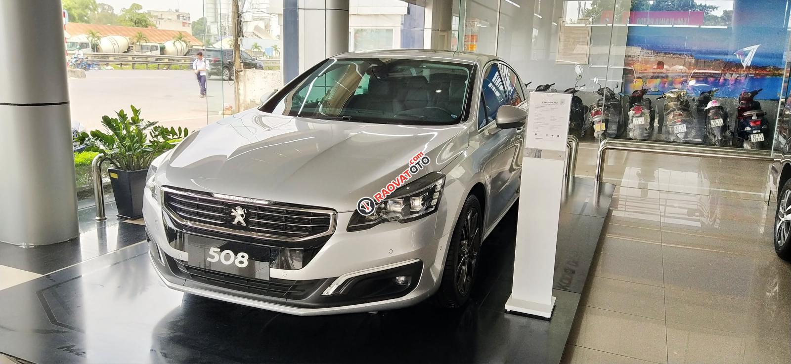 Cần bán Peugeot 508 2015, màu bạc, nhập khẩu nguyên chiếc-12
