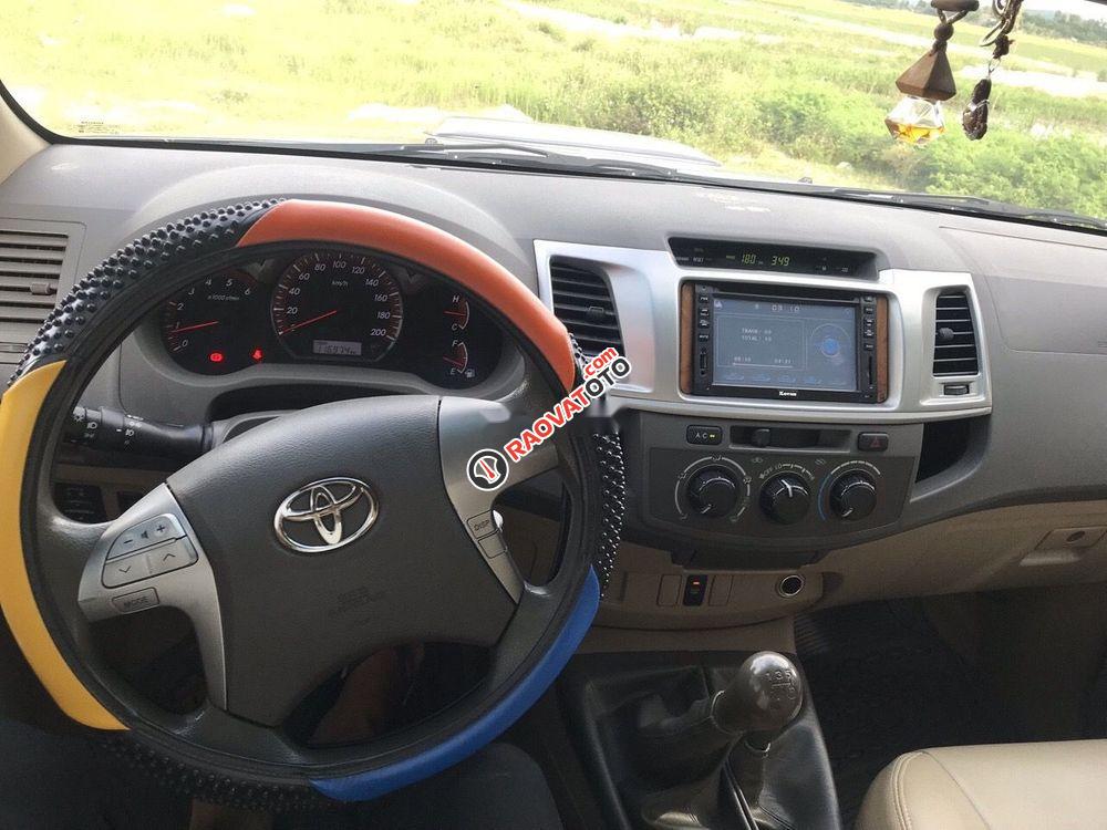 Bán Toyota Hilux 3.0G 2013, màu xám, xe nhập -5
