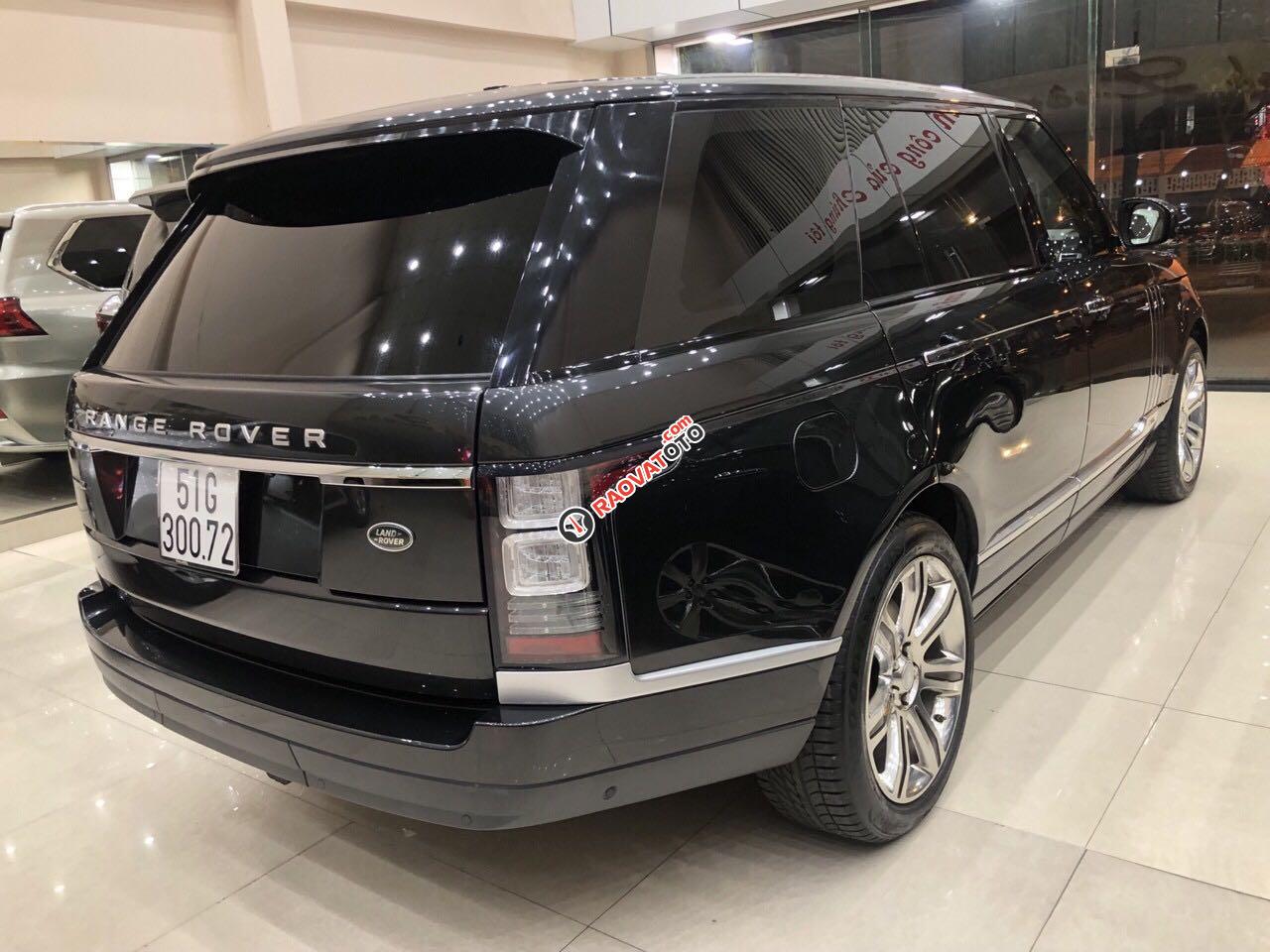 Cần bán xe LandRover Range Rover năm 2015, màu đen nhập khẩu nguyên chiếc-6