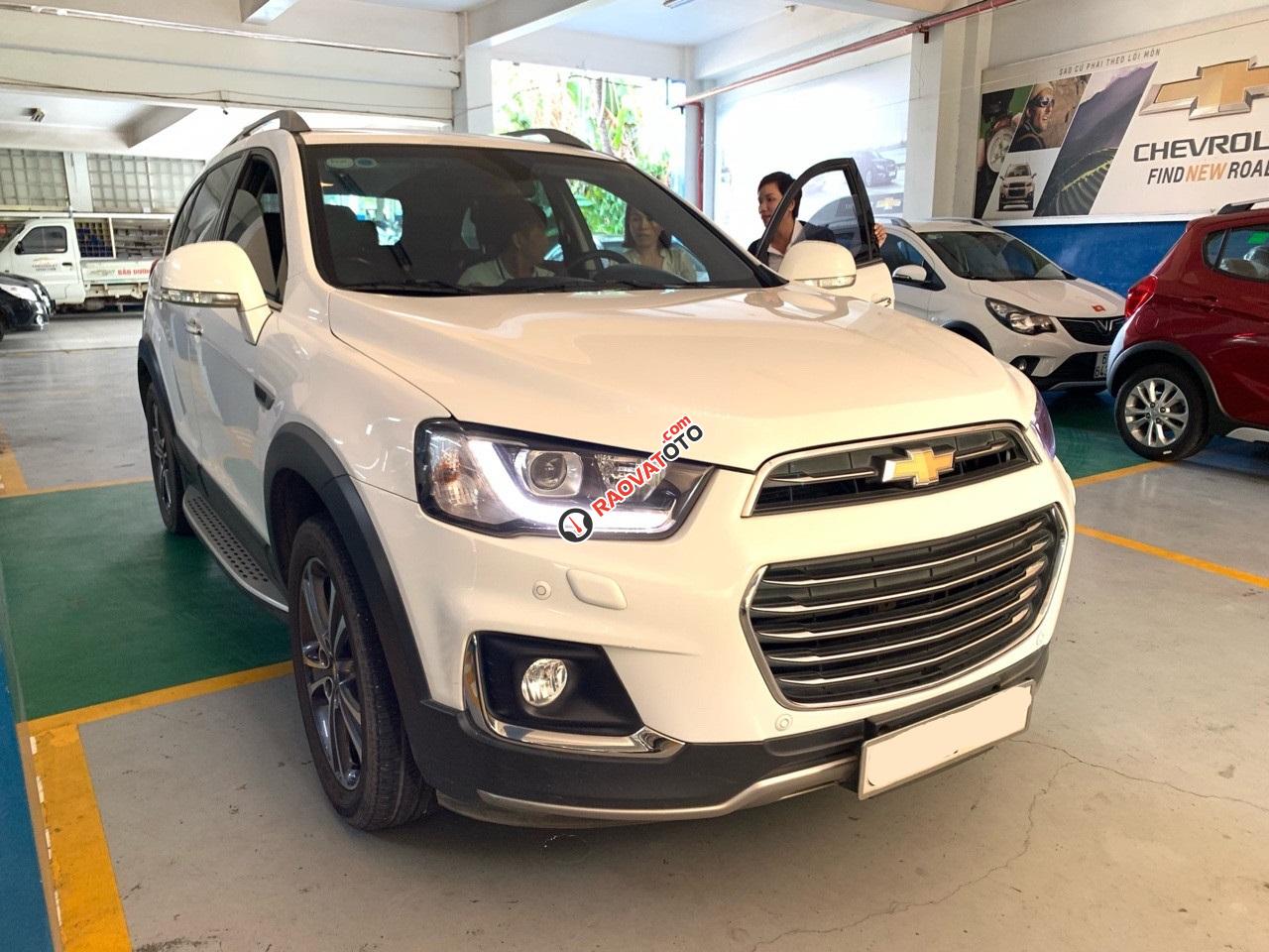 Bán xe Chevrolet Captiva Revv 2.4 2016, màu trắng, xe đẹp, chính chủ-0