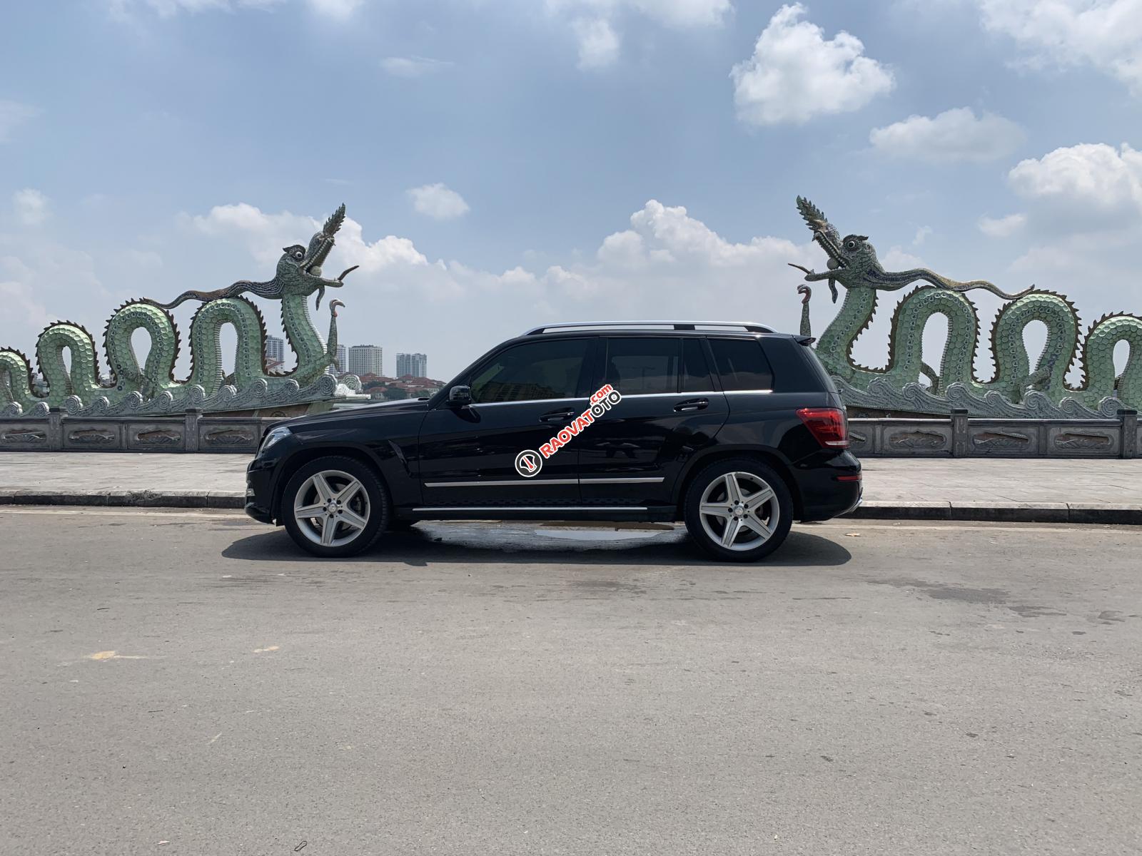 Bán xe Mercedes GLK250 AMG đời 2015, màu đen-5