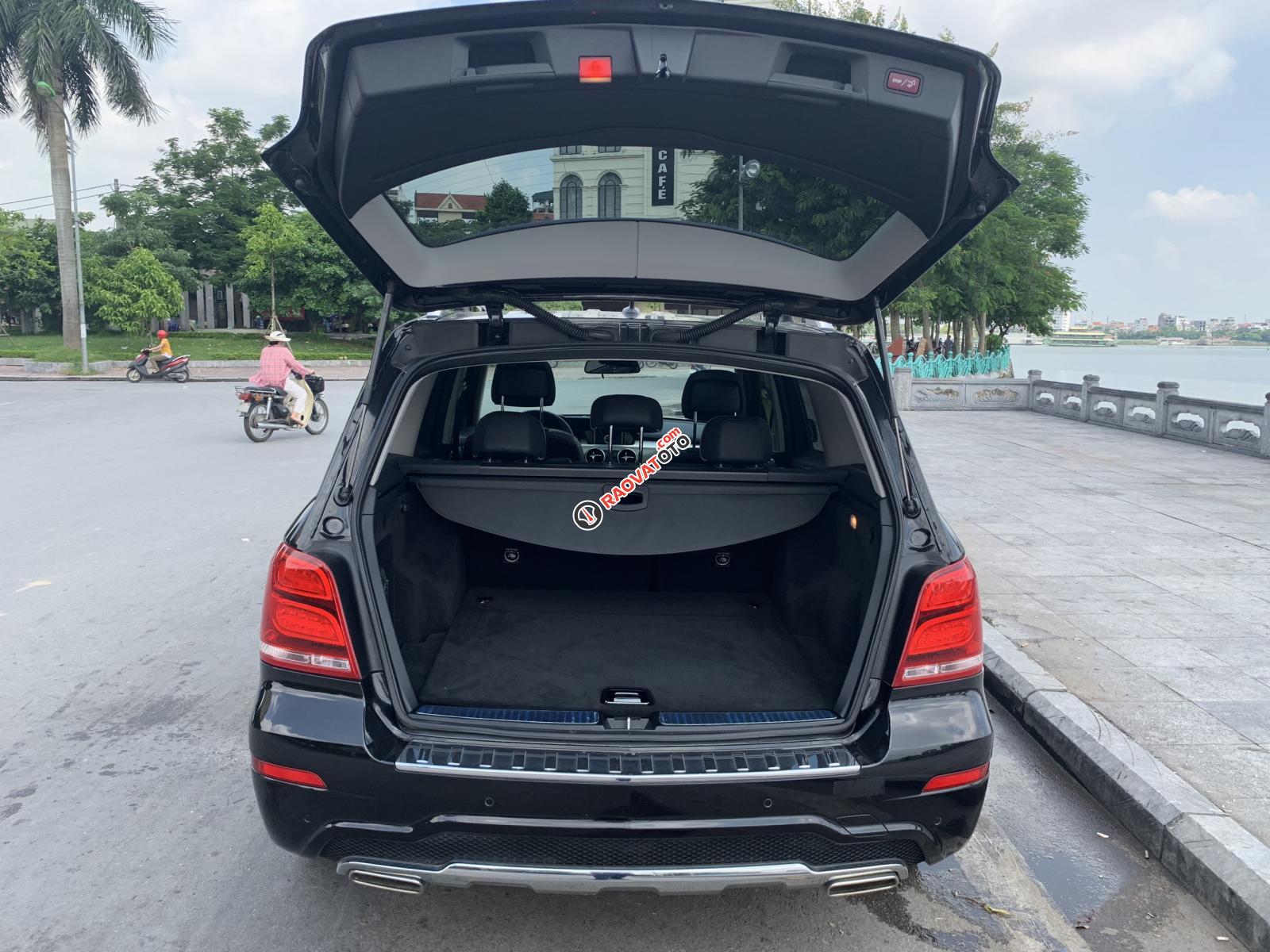 Bán xe Mercedes GLK250 AMG đời 2015, màu đen-0