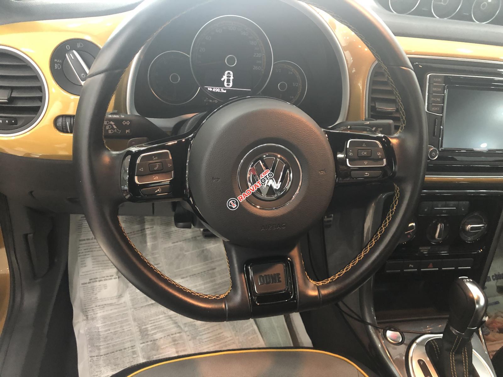 Bán Volkswagen Beetle Dune năm sản xuất 2017, màu vàng, nhập khẩu-10