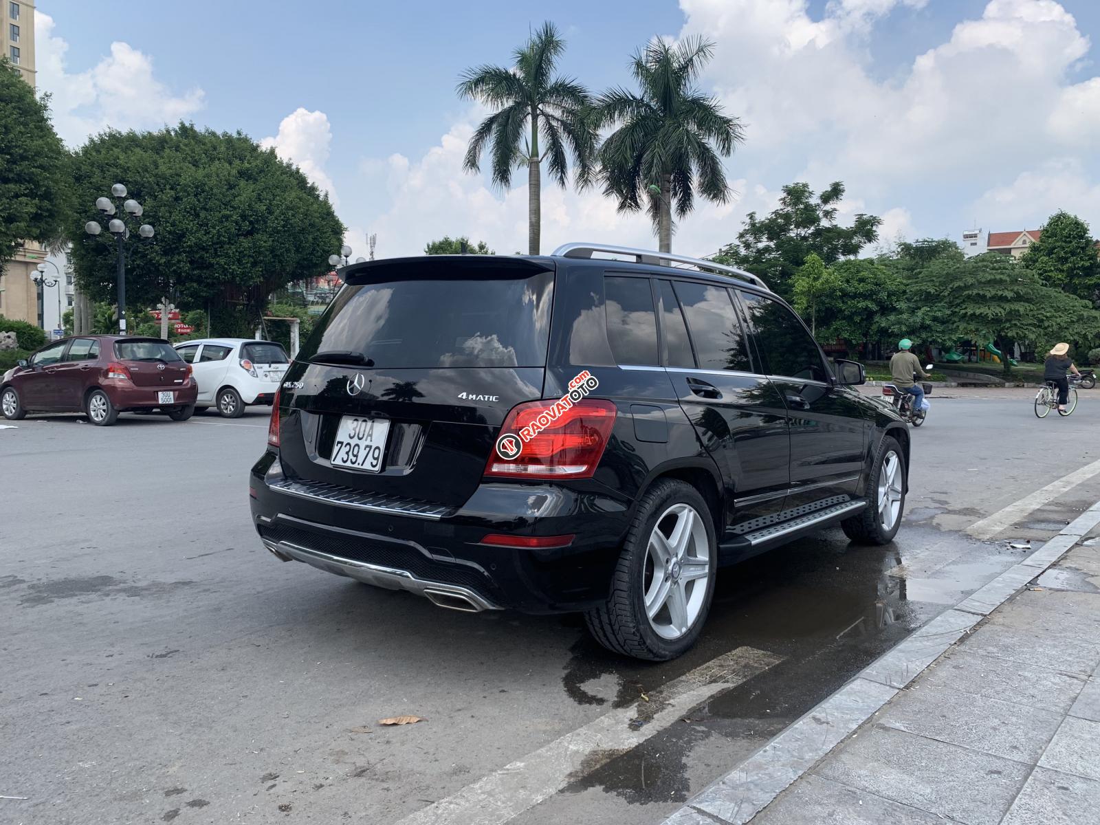 Bán xe Mercedes GLK250 AMG đời 2015, màu đen-4