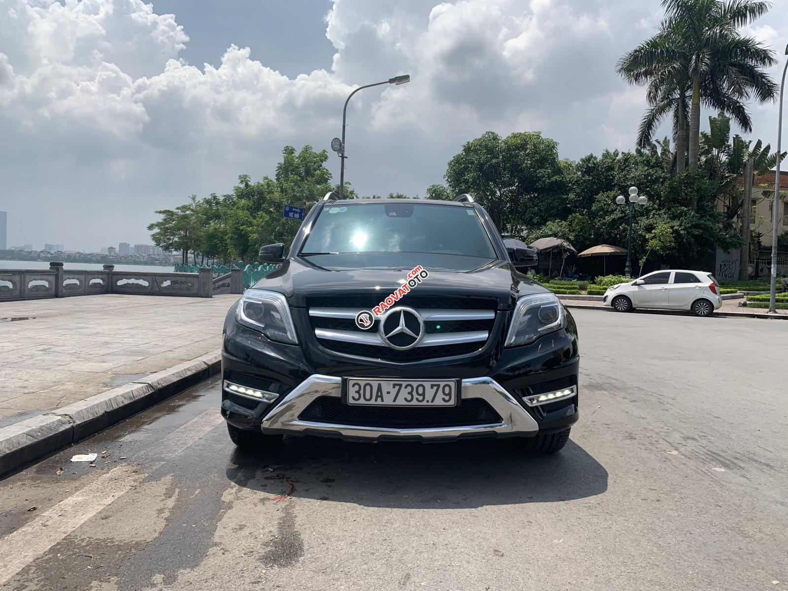 Bán xe Mercedes GLK250 AMG đời 2015, màu đen-6