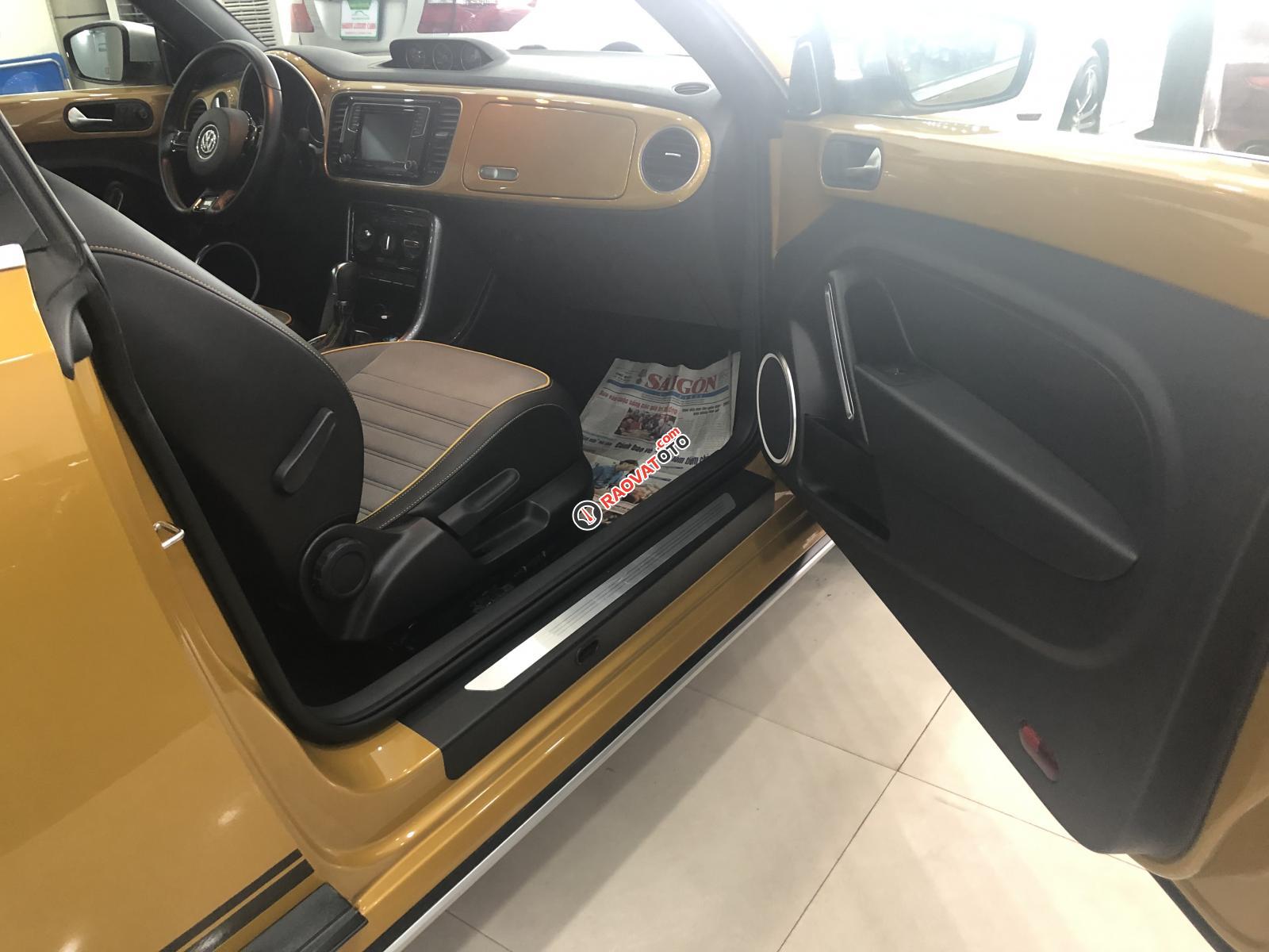 Bán Volkswagen Beetle Dune năm sản xuất 2017, màu vàng, nhập khẩu-6