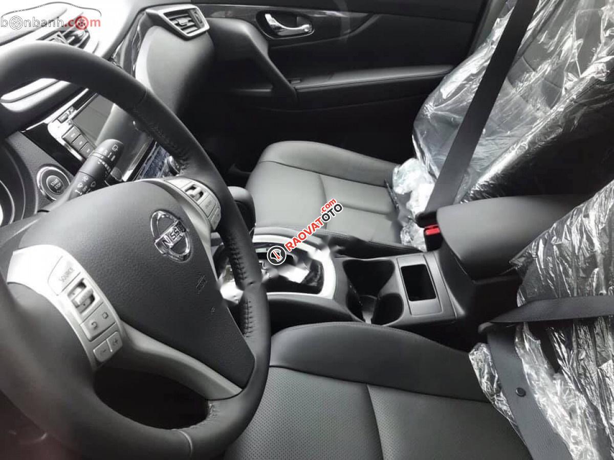 Bán Nissan X trail V Series 2.0 SL Premium năm 2019, màu đen, giá 820tr-0