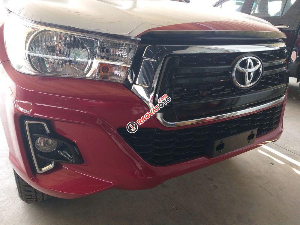 Cần bán Toyota Hilux năm 2019, màu đỏ, nhập khẩu-3
