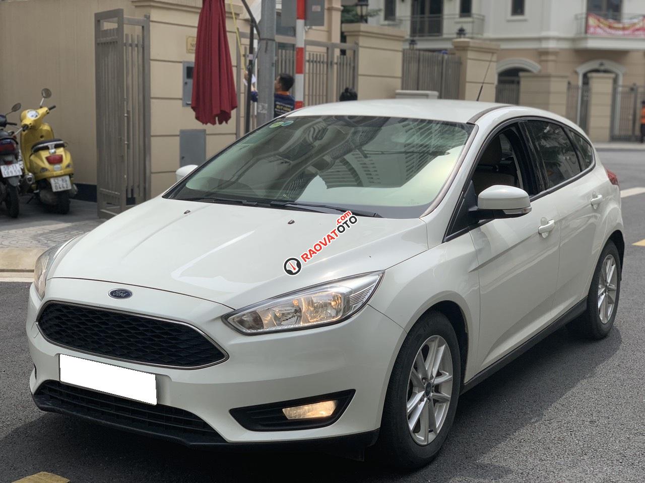 Cần bán Ford Ecosport Titanium đời 2018, màu trắng giá cạnh tranh-2