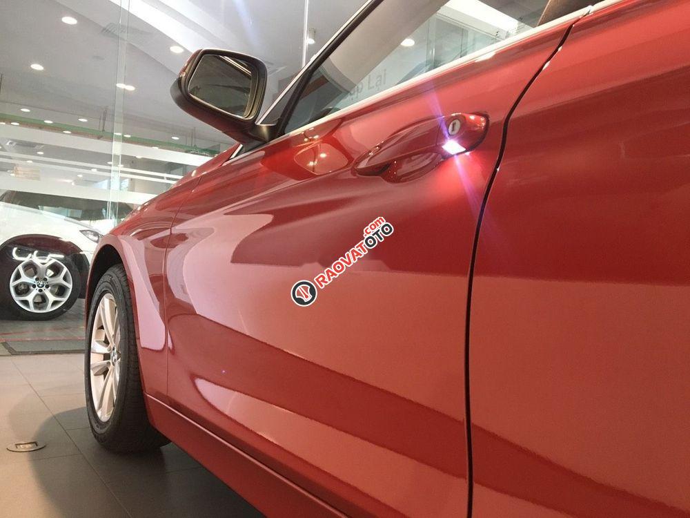 Bán BMW 320i năm sản xuất 2019, màu đỏ, nhập khẩu-2