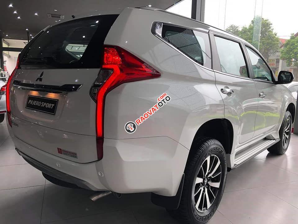 Cần bán xe Mitsubishi Pajero Sport đời 2019, màu trắng, nhập khẩu, 888 triệu-2