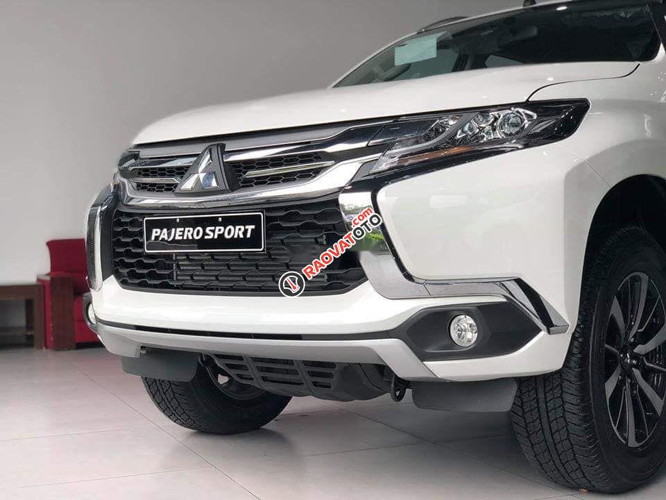 Cần bán xe Mitsubishi Pajero Sport đời 2019, màu trắng, nhập khẩu, 888 triệu-4