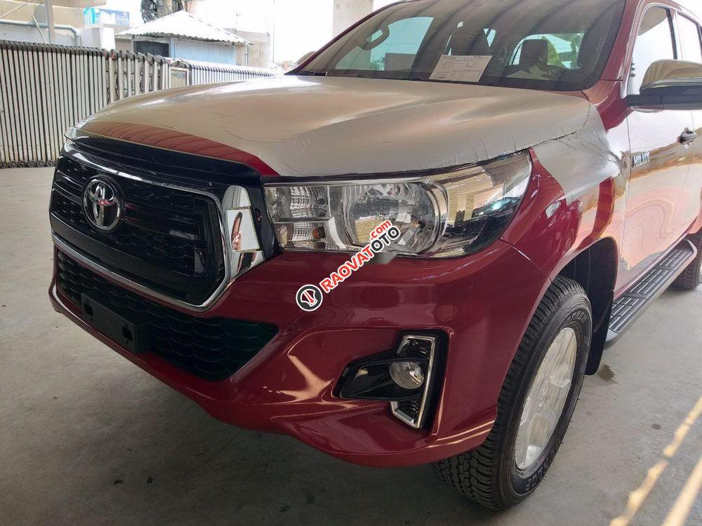 Cần bán Toyota Hilux năm 2019, màu đỏ, nhập khẩu-2