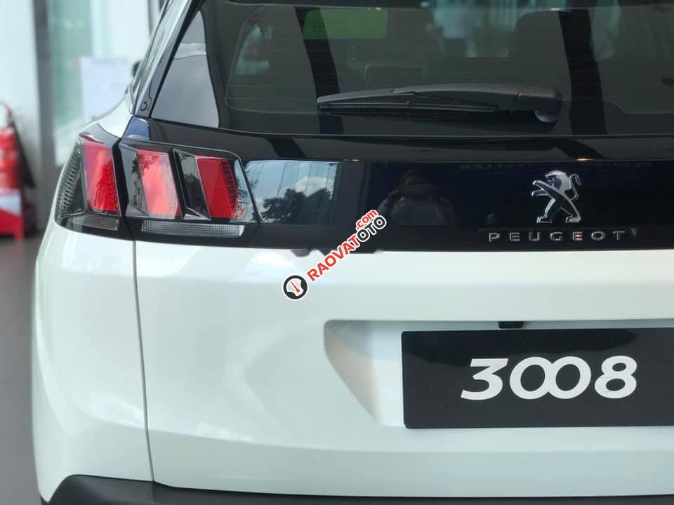 Cần bán xe Peugeot 3008 2019, màu trắng-0