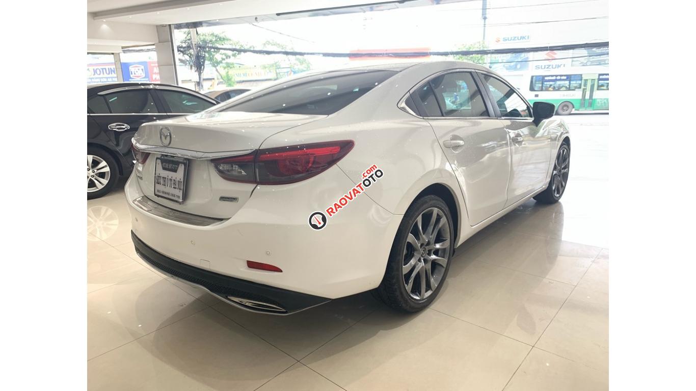 Bán Mazda 6 2.0 AT 2018, màu trắng, odo 27.000 km. Hotline: 0985.190491 Ngọc-6