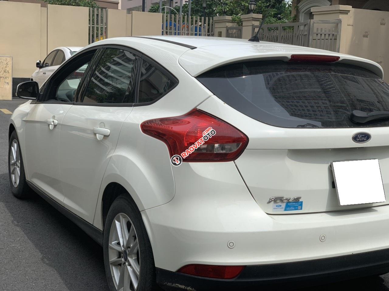 Cần bán Ford Ecosport Titanium đời 2018, màu trắng giá cạnh tranh-0