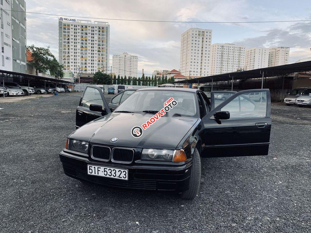 Bán BMW 320i sản xuất 1995, màu đen, nhập khẩu-7