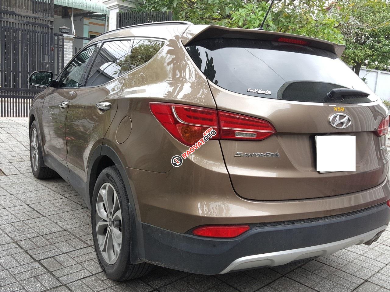 Hãng bán Hyundai SantaFe 4WD 2.4AT, 2015 đăng ký 2016, biển Sài Gòn-7