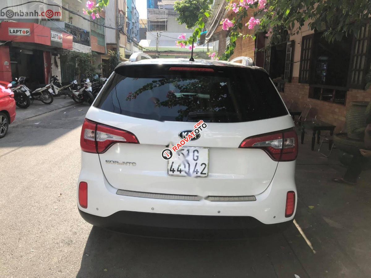 Bán Kia Sorento GAT đời 2017, màu trắng-1