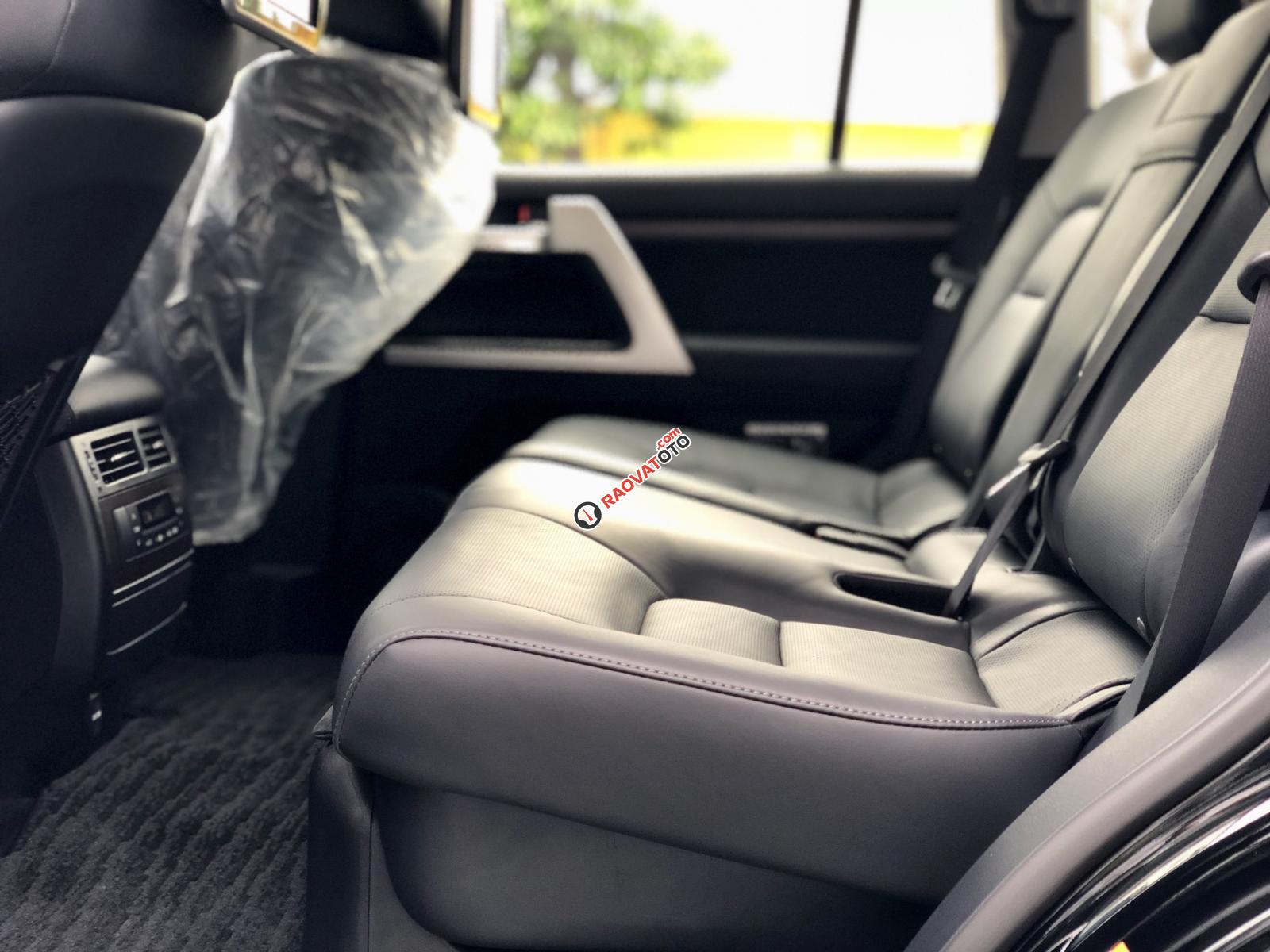 Cần bán Toyota Land Cruiser VXR 4.6 SX 2018, màu đen, nhập khẩu Trung Đông mới 100%-0