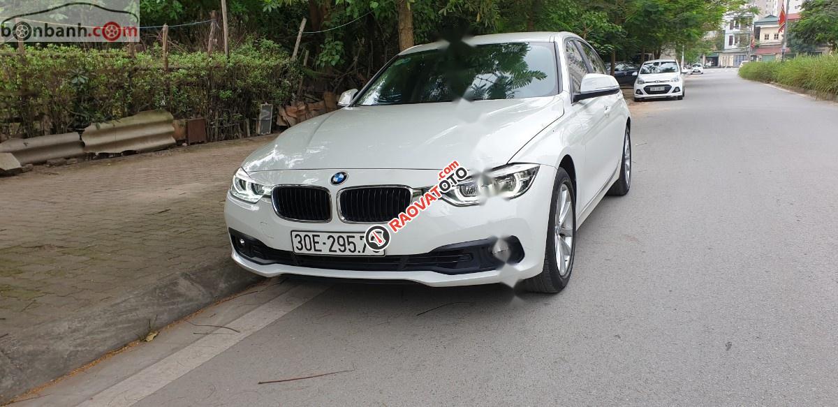 Chính chủ bán BMW 3 Series 320i đời 2016, màu trắng, nhập khẩu  -2