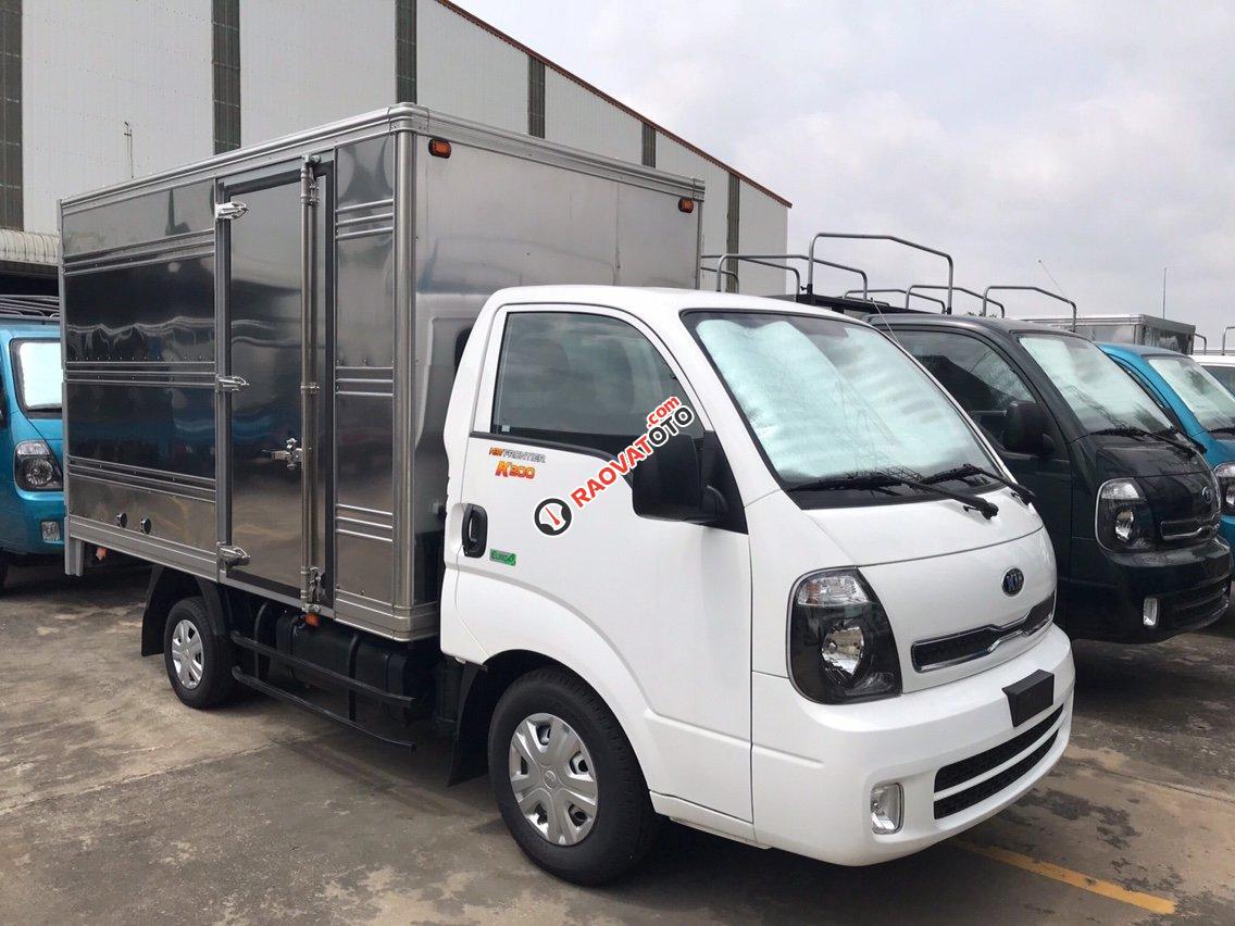 Bán xe tải Kia 2 tấn, sản xuất năm 2019 - Kia K200 trả góp tại Bình Dương. LH 0944.813.912-0