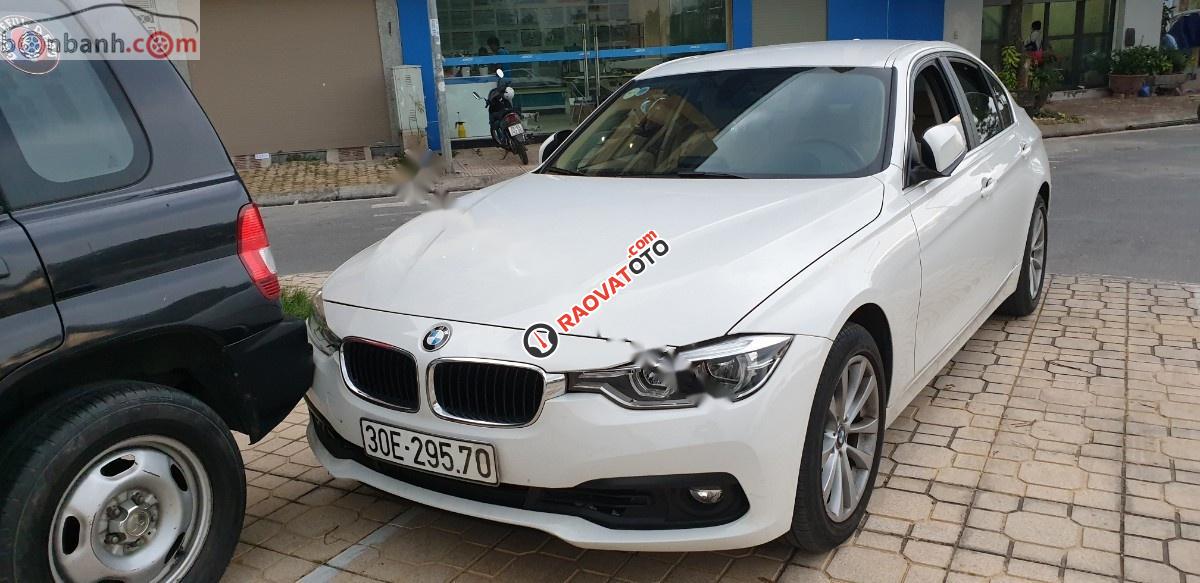 Chính chủ bán BMW 3 Series 320i đời 2016, màu trắng, nhập khẩu  -1