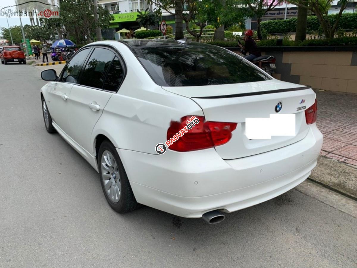 Bán BMW 3 Series 320i 2009, màu trắng, nhập khẩu-5