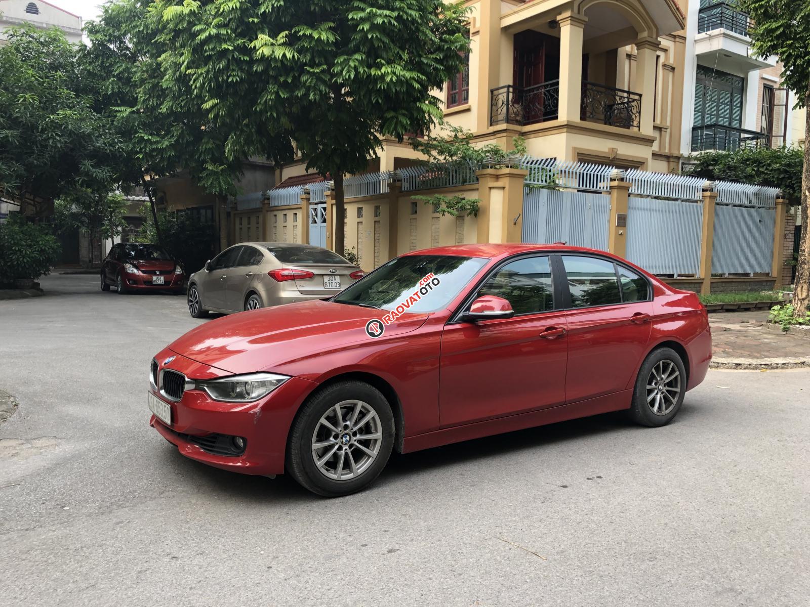 Chính chủ cần bán BMW 3 Series 320i đời 2012, màu đỏ, xe nhập liên hệ - 0989883329-3
