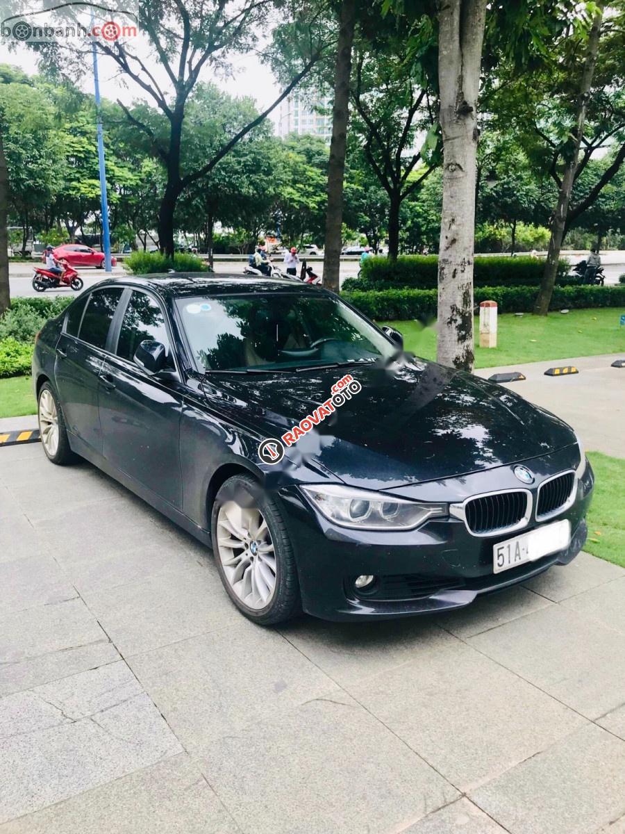 Bán xe BMW 3 Series 320i đời 2012, màu đen, nhập khẩu nguyên chiếc -1