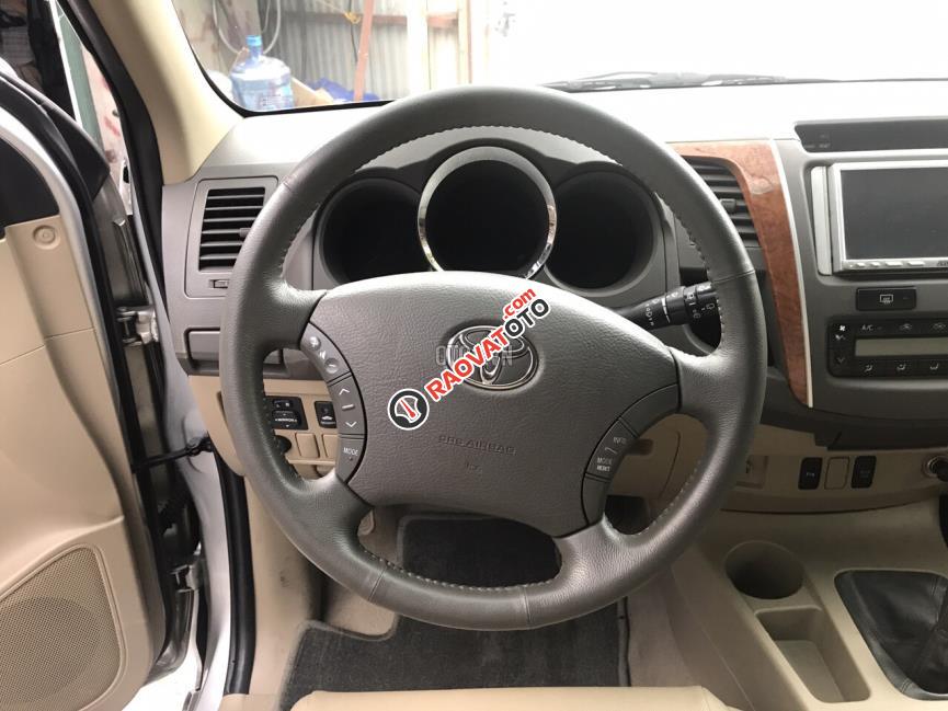 Cần bán gấp Fortuner 9/2009 máy xăng full option-2