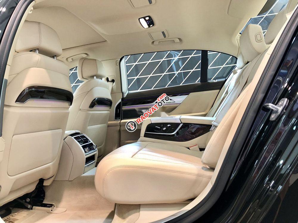 Cần bán xe BMW 730Li sản xuất 2019, xe nhập-4