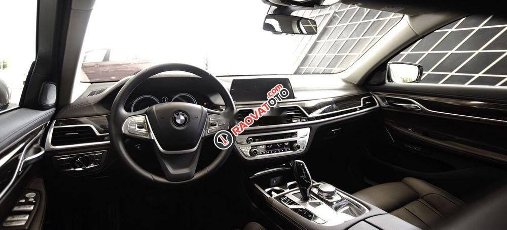 Cần bán xe BMW 730Li sản xuất 2019, xe nhập-8