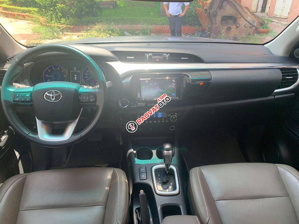 Chính chủ bán xe Toyota Hilux G đời 2016, màu xám, xe nhập-6