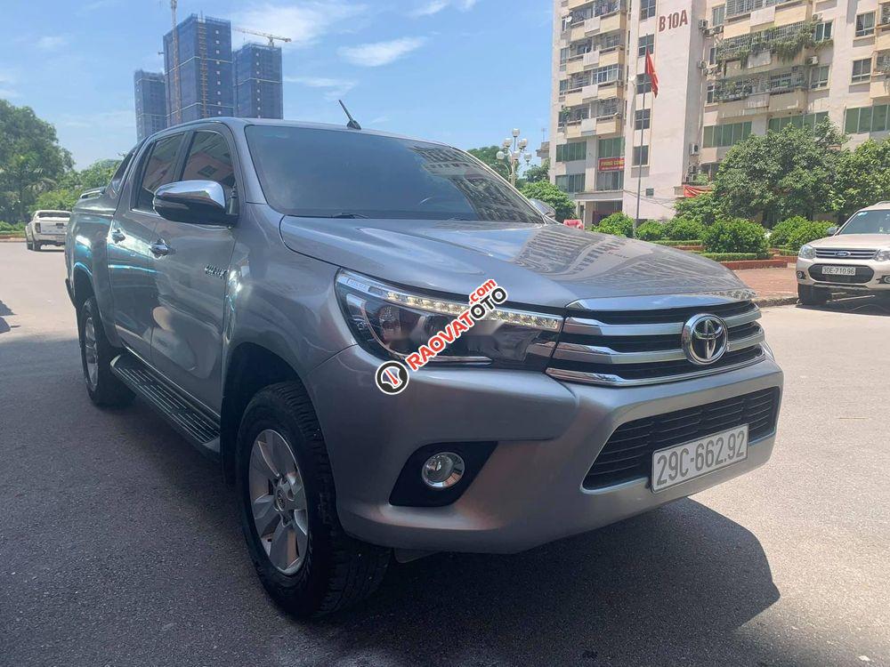 Chính chủ bán xe Toyota Hilux G đời 2016, màu xám, xe nhập-8