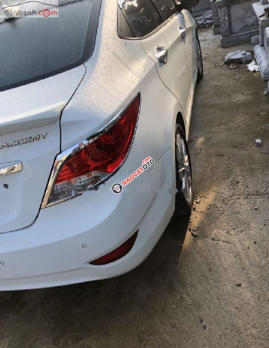 Bán ô tô Hyundai Accent 1.4 AT sản xuất năm 2013, màu trắng, nhập khẩu -0